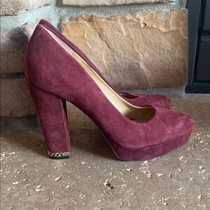 Michael Kors Burgundy Suede Block Heels with Gold Chain Heel accent sz 8.5